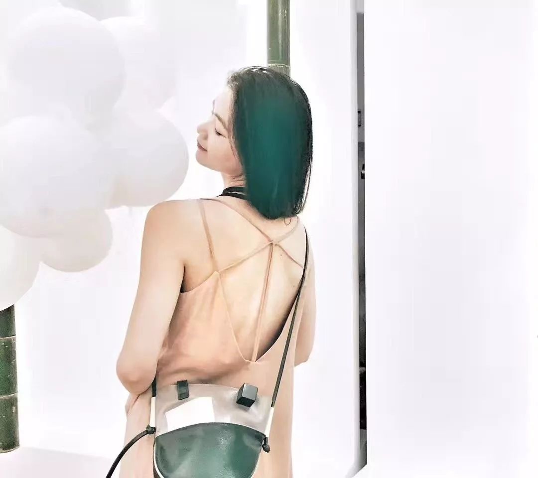 美女学霸和闺蜜,名校美女学霸