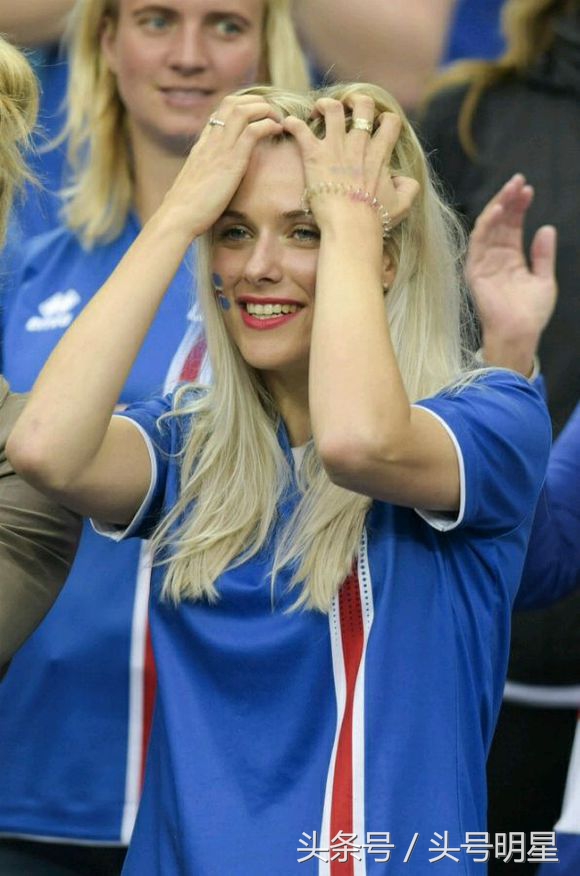 2018世界杯养眼女球迷,世界杯八强女球迷争奇斗艳