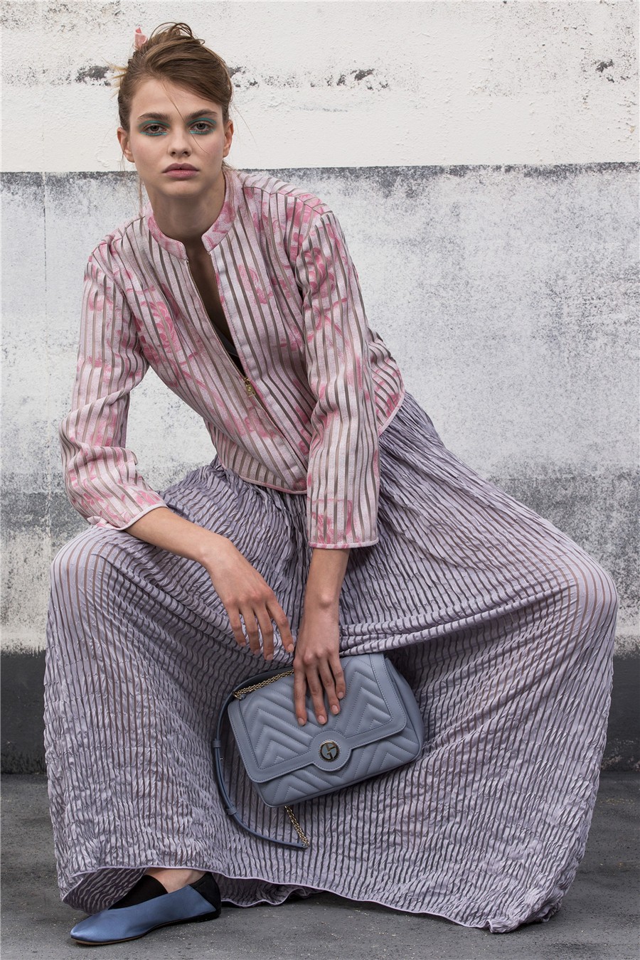 giorgioarmani女装风格,意大利奢侈品牌giorgioarmani