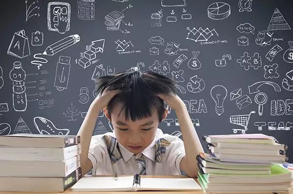 家教磨蹭,家教如何应对磨蹭不专注的孩子