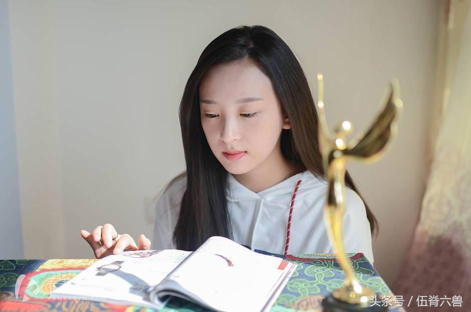 她是歌坛天后,梅艳芳传奇年轻照片