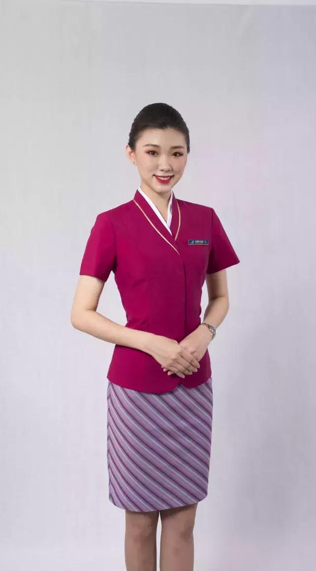 空姐和空姐格斗,足球比赛空姐