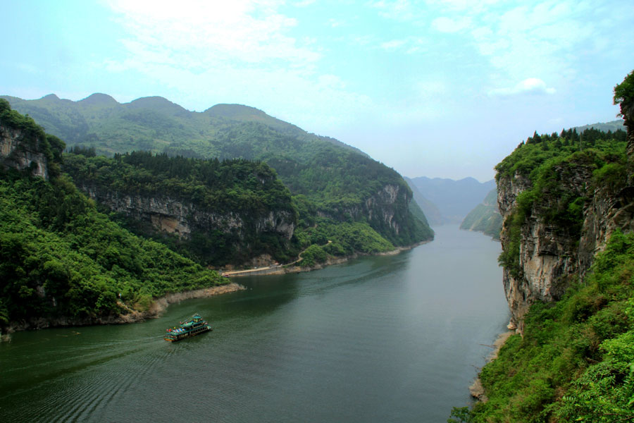 黔渝之光！乌江画廊被专家盛赞：旅游价值比张家界和梵净山还高！