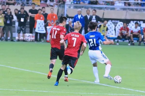 鹿晗凭实力解说世界杯,鹿晗解说世界杯状态