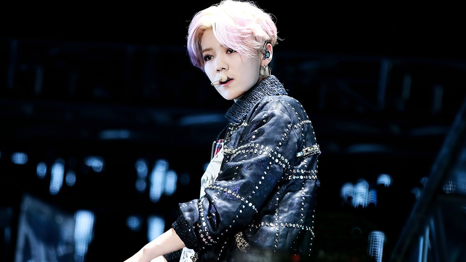 鹿晗为什么能成为世界杯解说员,鹿晗怎么评价gq