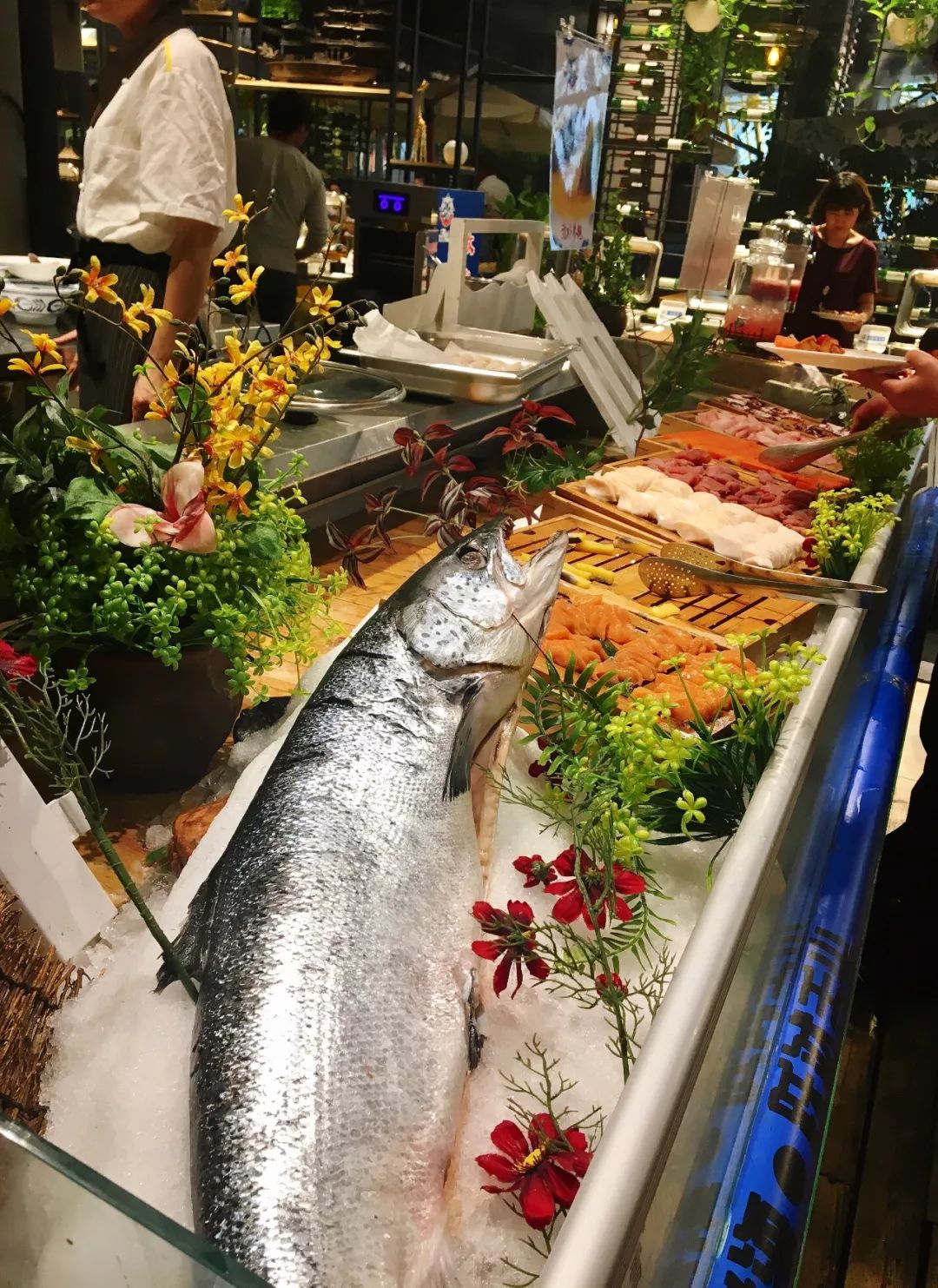 美食300道菜,长春最火的海鲜日料自助