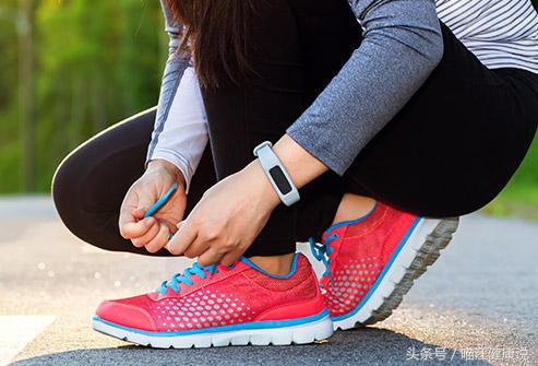 跑步伤膝盖吗权威报道,跑步免伤膝盖选哪种鞋好