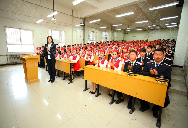 初、高中毕业生的福音！西轨特招，毕业直签铁路单位，高薪安置！