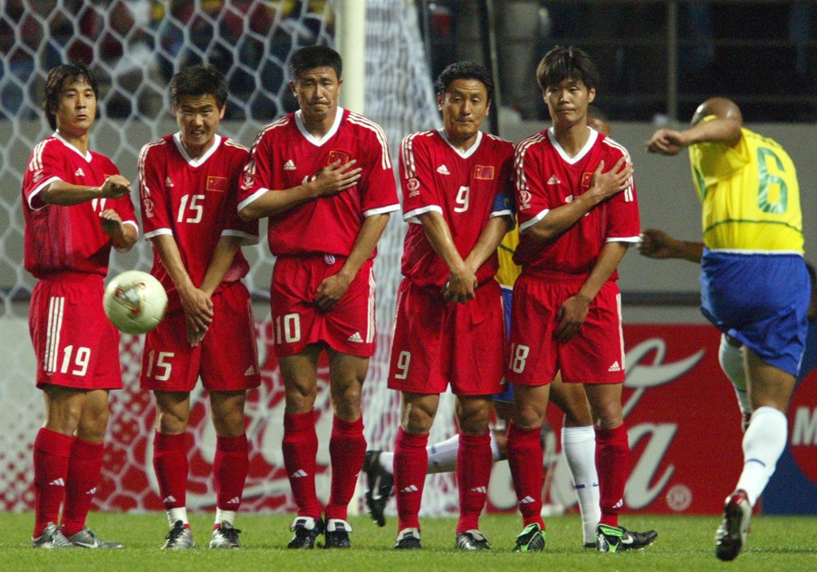 说中国足球的解说语录,用一句话表达中国足球