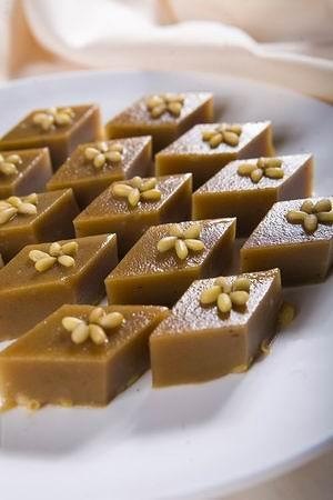 老式米糕最正宗的做法和配方,米糕最正宗的制作过程