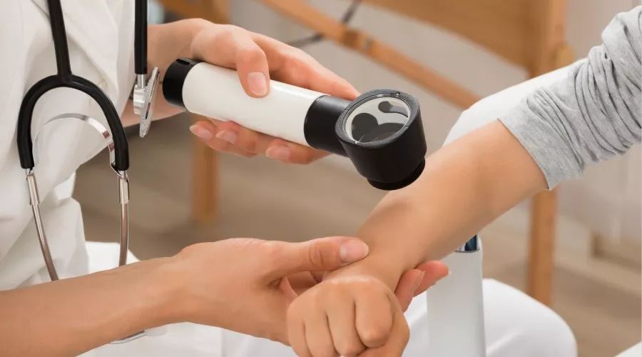 女人洗澡用香皂好还是沐浴露好,洗澡用沐浴露还是洗发露好