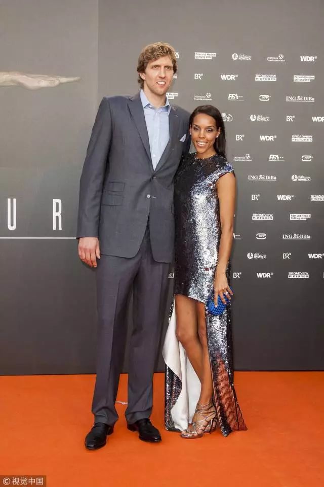 c罗摸胡子庆祝,c罗进了几个球