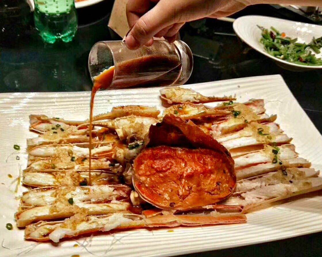 徐记海鲜雁南一路店电话,徐记九头鸟肥牛海鲜价格