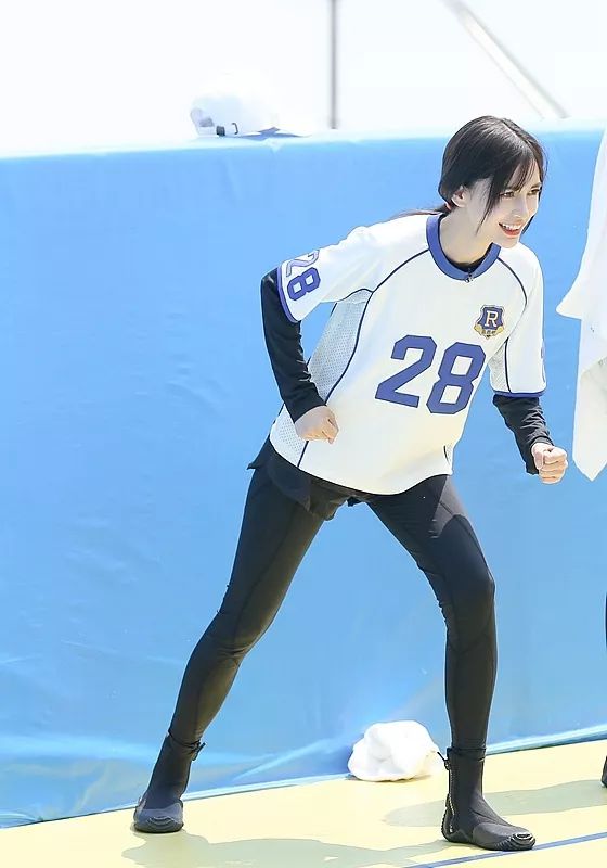 世界杯和男朋友看球,世界杯抢球衣