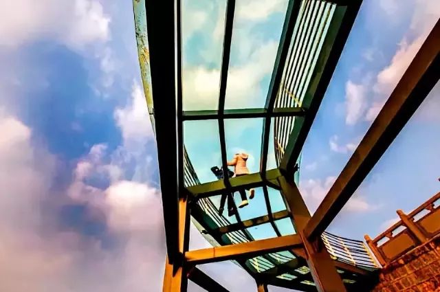 浙江旅游刺激惊险的地方,浙江旅游哪里有玻璃栈道