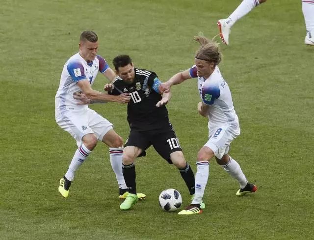 球说预测比分,球说德国