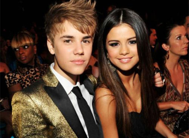 赛琳娜发照片为比伯庆生,赛琳娜比伯遗憾