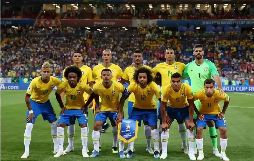 最感人的传承不是梅西和老马，也不是内马尔和大罗，而是这父子仨