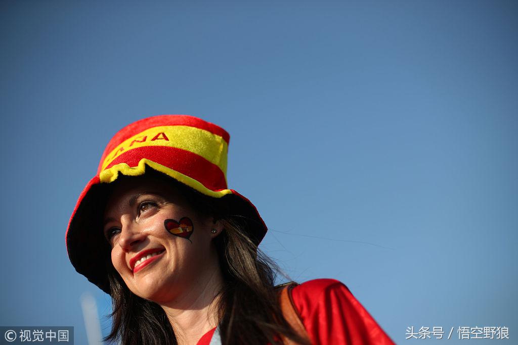 世界杯球迷高清图片大全,世界杯球迷脸部彩绘现场