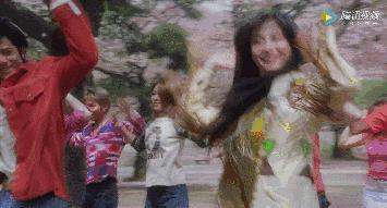 12岁的张柏芝到底是有多美呢,42岁的张柏芝有多迷人