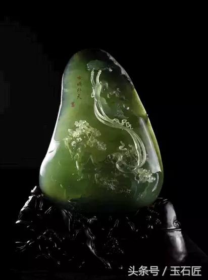 岫岩花玉盘玩有什么变化,岫岩花玉深绿色原石图片