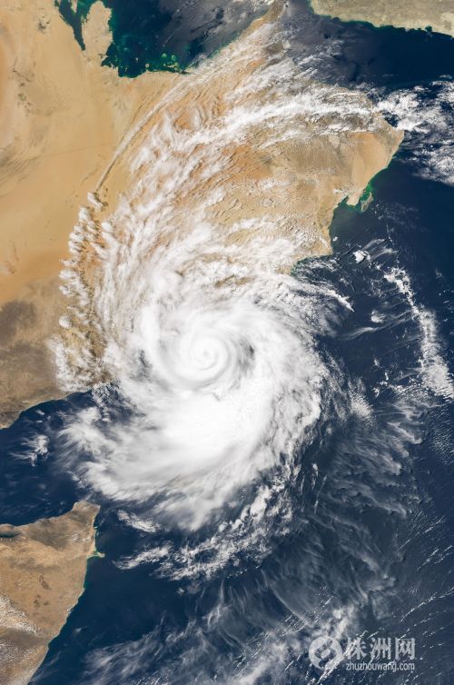 世界上最不缺水沙漠,世界最干的沙漠出现湖泊