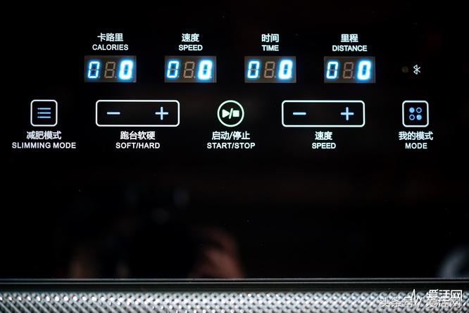 太阳毒辣雾霾猖狂亿健睿致X5跑步机才是室内锻炼好帮手