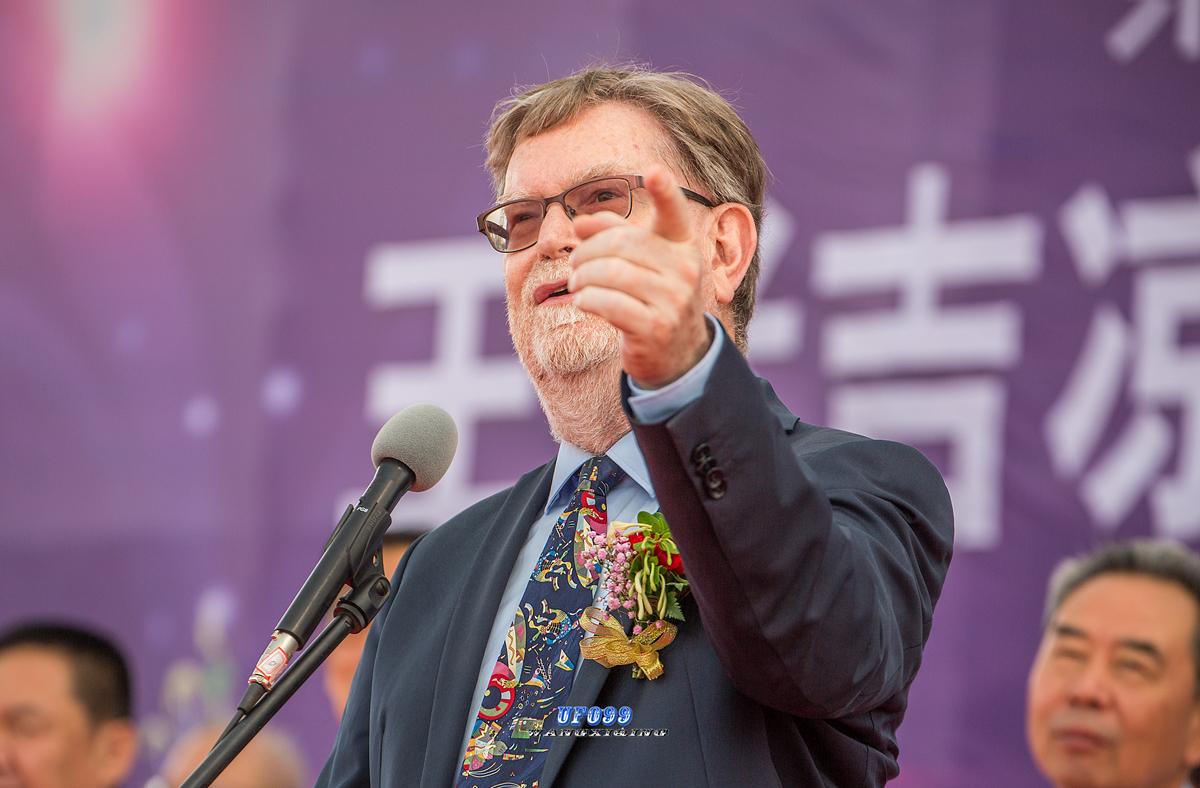 好厉害的大巨鹿一串红杏就过成了大年