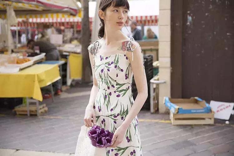 夏天拍照必备的10件衣服,夏季拍照服饰搭配图片