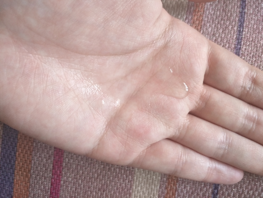 植美村水漾透润护肤套装怎么样,植美村保湿套盒补水效果好吗