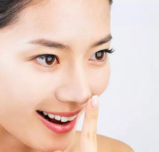 脸上皮肤松弛下垂怎么变得紧致,脸上有皱纹和皮肤松弛气垫怎么用