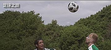 足球十大技巧秀,学会这几个足球小技巧