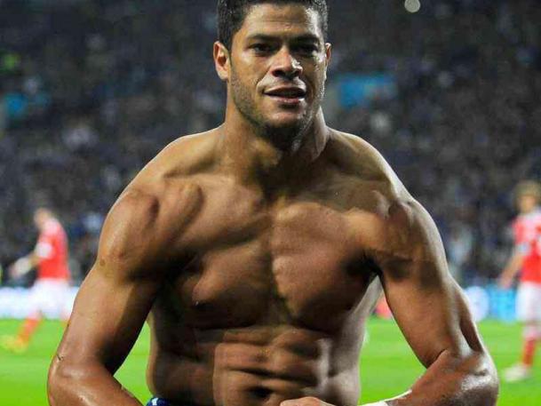 足球明星c罗身体健康,c罗和篮球运动员身体素质