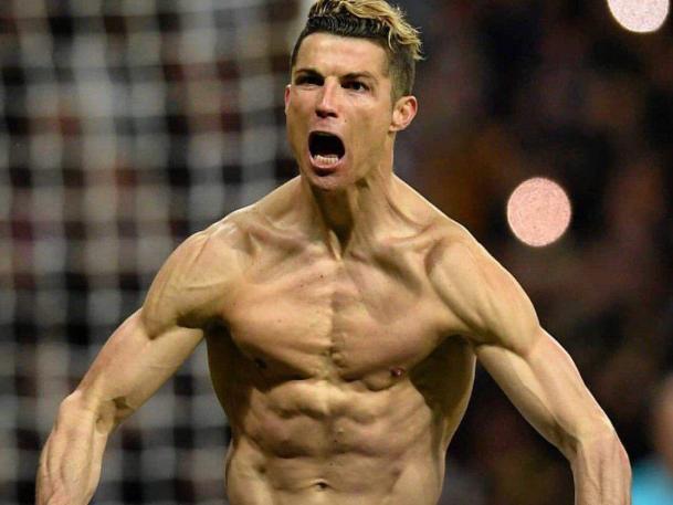 足球最帅的球星c罗,足球巨星c罗身材