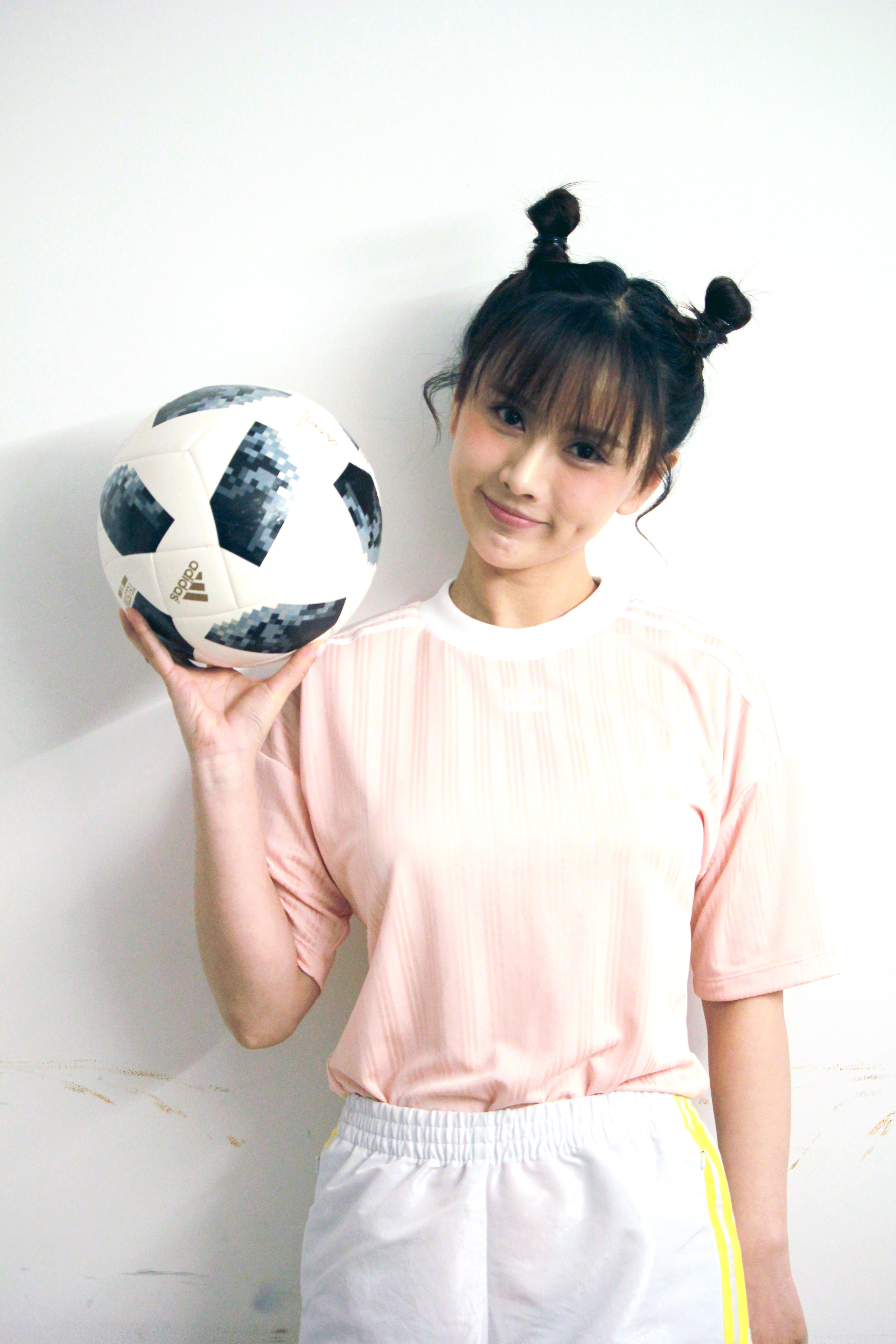 梁缘全部视频,梁缘个人音乐会