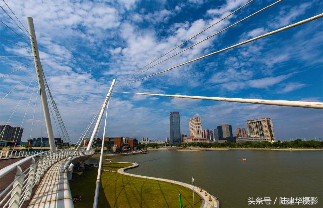 这里不是曼哈顿，却是无锡东大门的核心