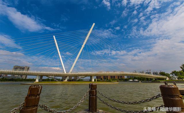 这里不是曼哈顿，却是无锡东大门的核心