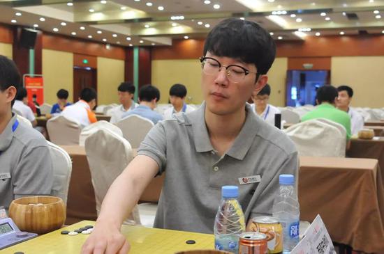 *藏西**中驰首战修得正果顽强拼搏成功升入全国围甲