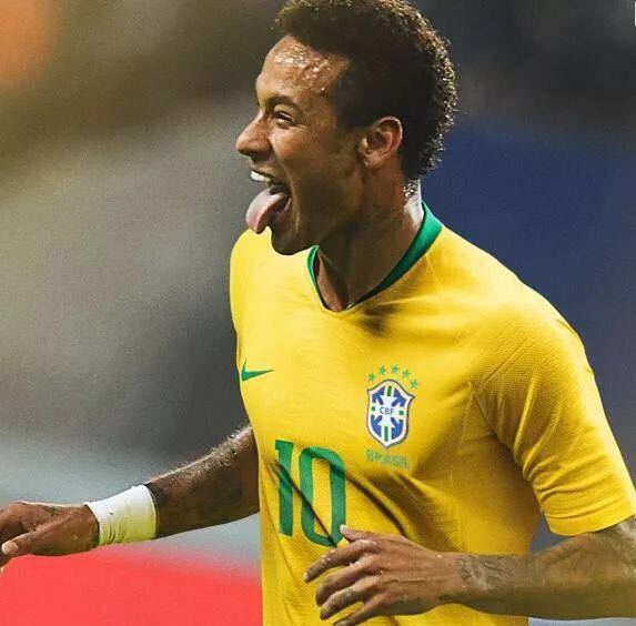 「DesignForce」2018世界杯不带你去天台,带你看球衣!