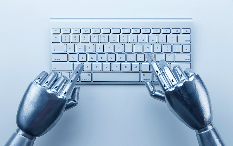 将产品“科技降级”，这是反智还是商机？