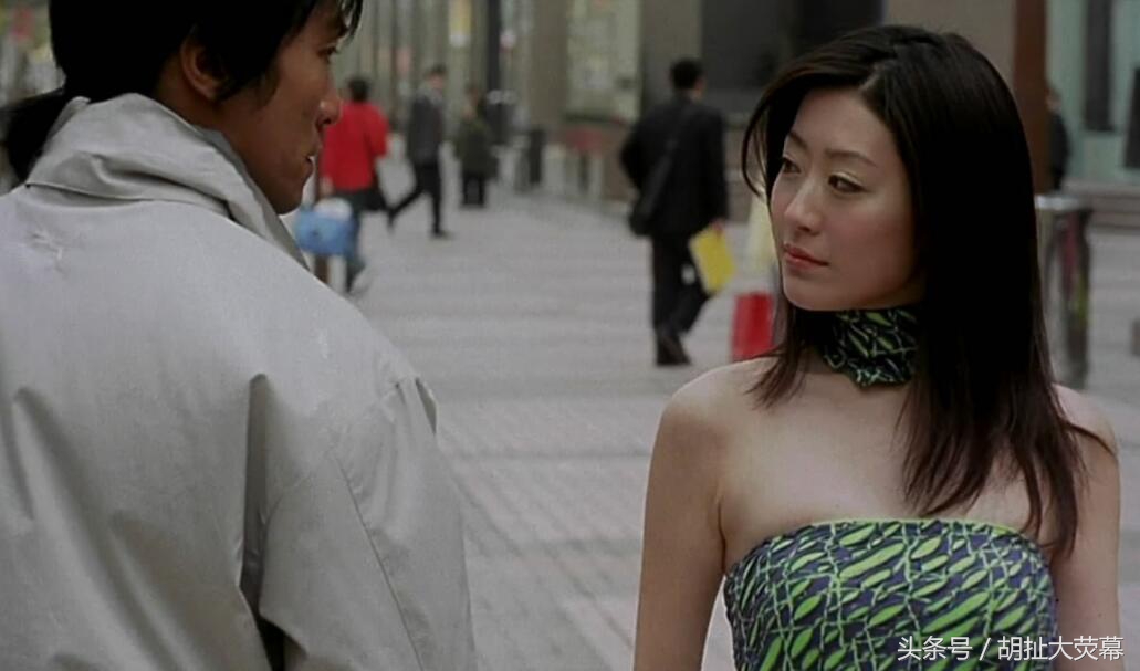 谢霆锋的老爸的妻子是谁,少林足球谢霆锋客串