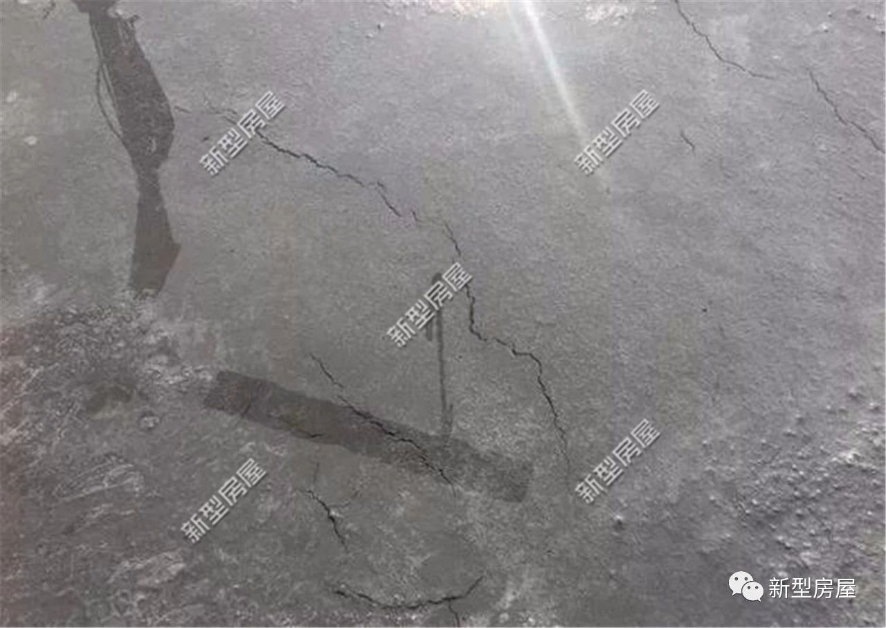农村自建房楼板出现裂缝的原因,新房楼板出现裂缝问题怎么解决