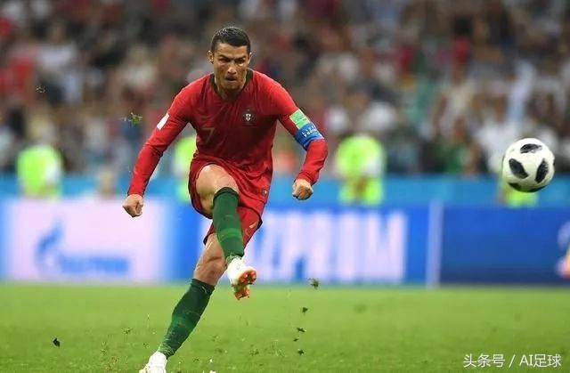 大赏集锦,任意球十大精彩瞬间