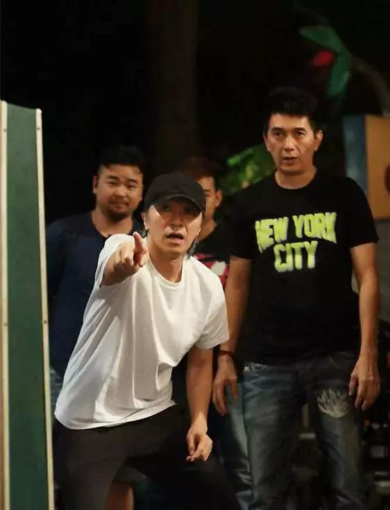 周星驰61岁就算60岁吗,58岁的周星驰至今仍孤身一人