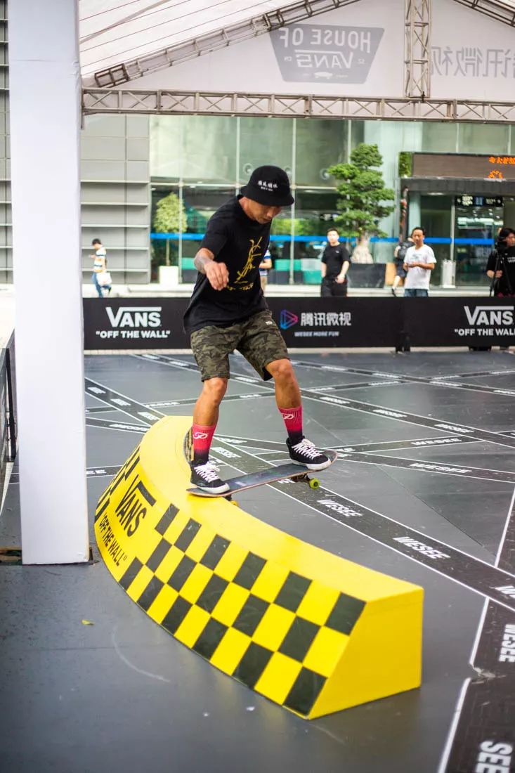 vans滑手视频,vans滑板活动