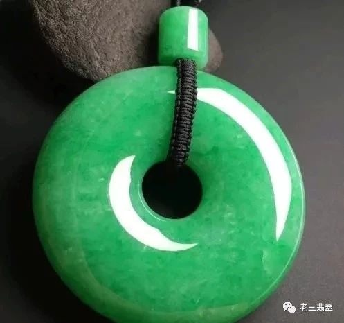 翡翠护身符平安扣,翡翠平安扣现代设计