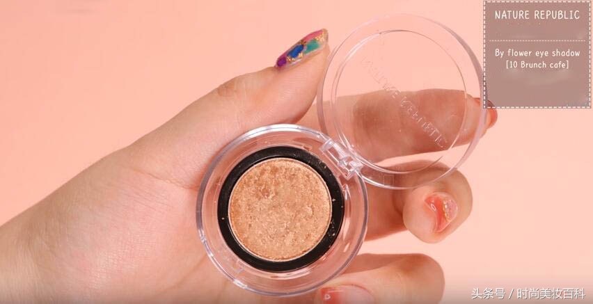 时尚美妆魅力十足的日常妆容教程,时尚美妆哑光唇妆技巧教学