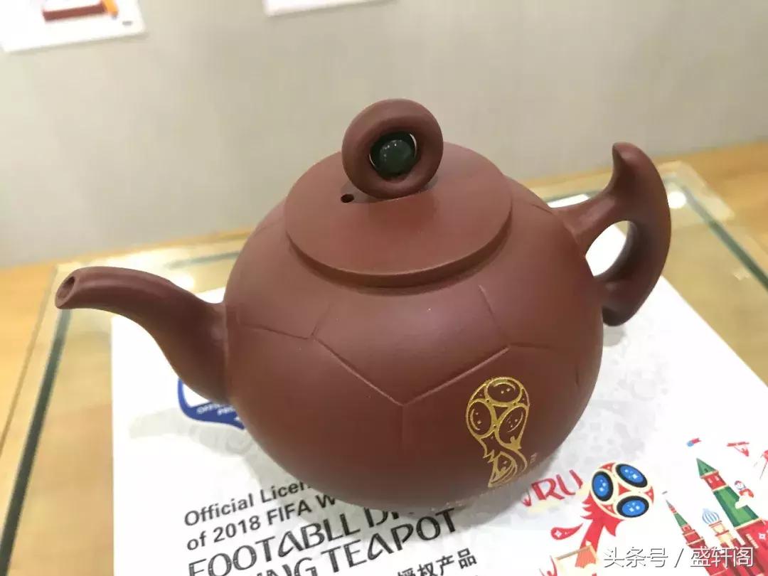 足球世界杯紫砂壶,世界杯珐琅提梁紫砂壶