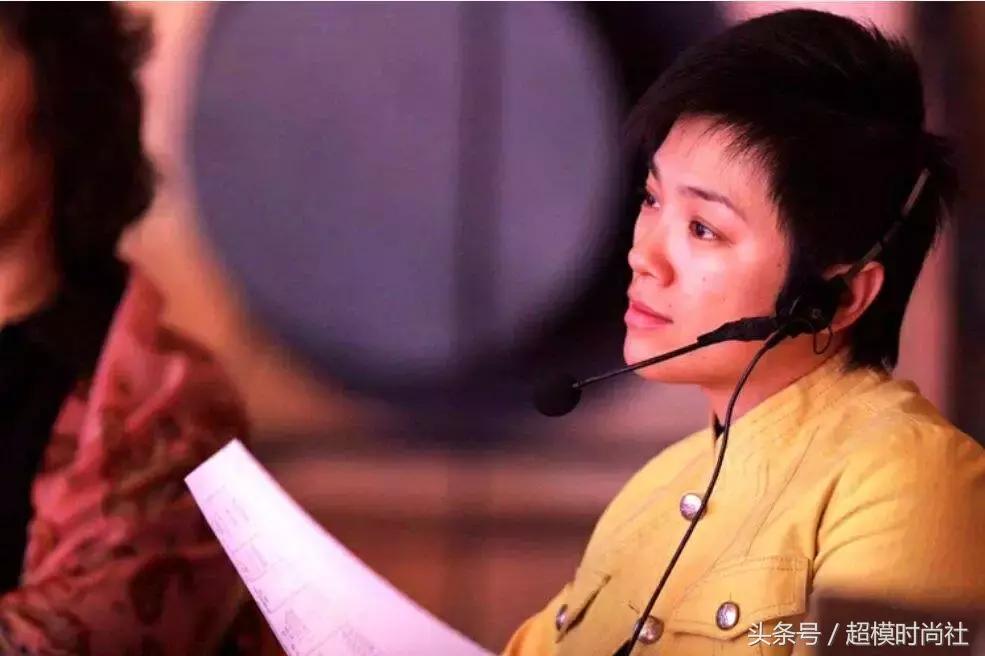 世界杯直播美女解说员,世界杯直播女解说员翻车视频