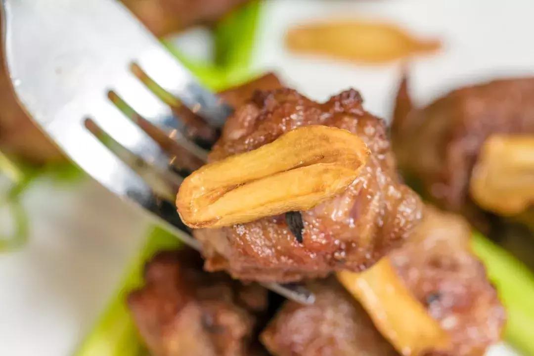 适合小情侣去的餐吧,一家很有情调和气氛的露天餐吧